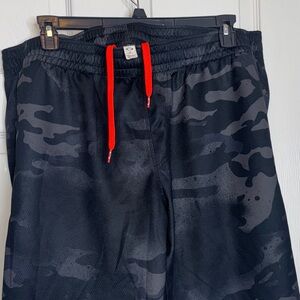 Oakley Black Camo Athletic Shorts with pockets and neon drawstrings